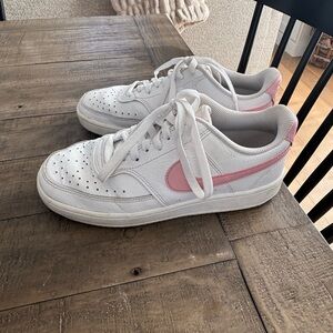Nike Women's White and Pink Sneakers